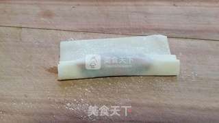 牛肉韭菜馄饨的做法步骤:5