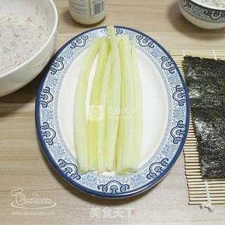 金枪鱼紫菜包饭(懒人版)的做法步骤:4
