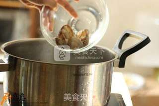 蛤蜊丝瓜汤的做法步骤:6