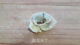 牛肉韭菜馄饨的做法步骤:6