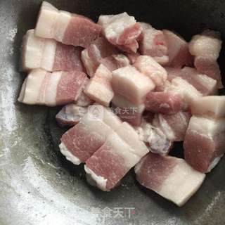 油爆五花肉的做法步骤:2