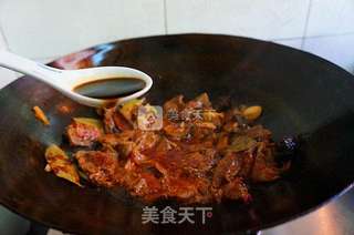 萝卜煨牛腩的做法步骤:11