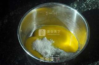 压力锅（电饭煲）做戚风蛋糕（详细做法）的做法步骤：2