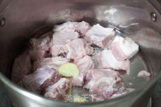 梅香小排--酸甜口,爱上啃排骨的做法步骤:2