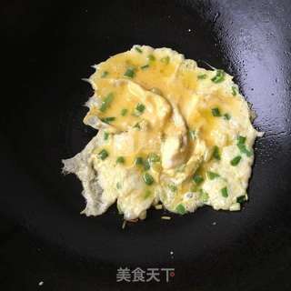简简单单,又不失营养-韭黄鸡蛋汤面的做法步骤:5