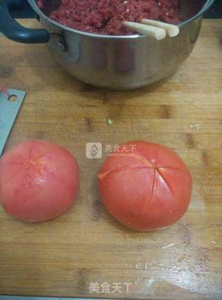 番茄牛肉饺的做法步骤:2