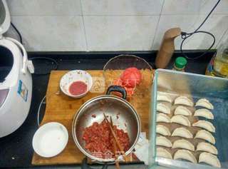 番茄牛肉饺的做法步骤:4