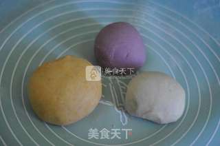 三色馒头卷的做法步骤:2