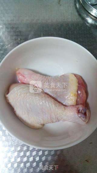 奥尔良风味烤鸡腿的做法步骤：1