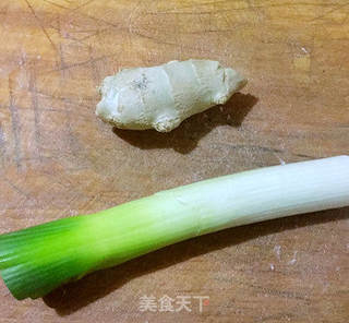 荸荠水饺的做法步骤:7