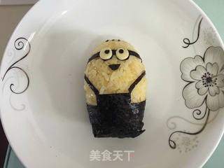 小黄人饭团的做法步骤:9