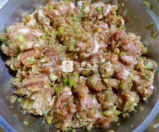 荸荠水饺的做法步骤:11