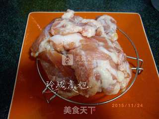 蜜汁猪颈肉的做法步骤:4