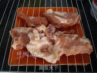 蜜汁猪颈肉的做法步骤:6