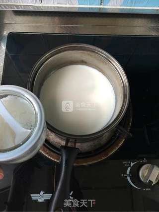 鸡蛋牛奶布丁的做法步骤:2