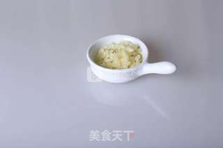 贵州油辣椒拌拍黄瓜的做法步骤：1
