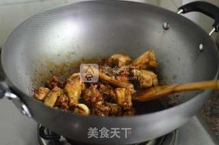 胡萝卜香菇炖鸡的做法步骤:6