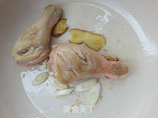 叶蘑焖鸡腿的做法步骤:4