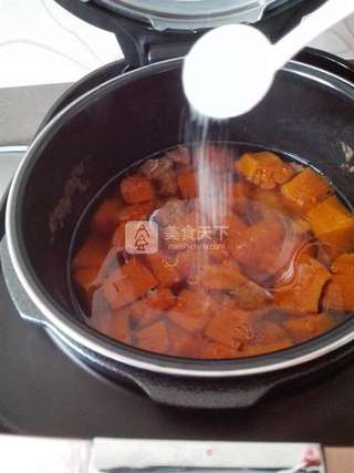 南瓜牛肉汤的做法步骤:7