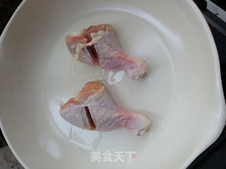 叶蘑焖鸡腿的做法步骤:3