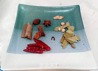 秘制卤肉末的做法步骤:2
