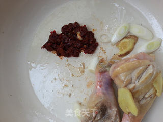 叶蘑焖鸡腿的做法步骤:5