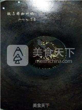 【豌豆菇凉与腊肠先生的邂逅】豌豆腊肠炒饭的做法步骤:5