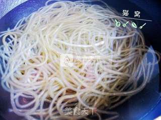 酸辣粉的做法步骤:3