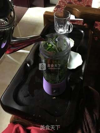 芹菜汁的做法步骤:3