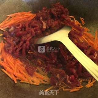 大蒜炒牛肉的做法步骤:3