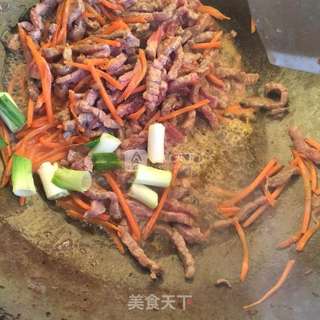 大蒜炒牛肉的做法步骤:5