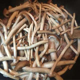 肉片茶树菇的做法步骤:6