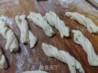 银丝卷的做法步骤:11