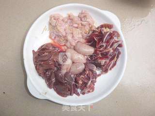 小炒鸡杂的做法步骤:3