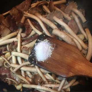 肉片茶树菇的做法步骤:7
