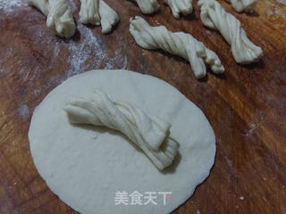 银丝卷的做法步骤:12
