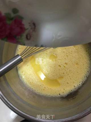 葡萄干戚风蛋糕的做法步骤:3