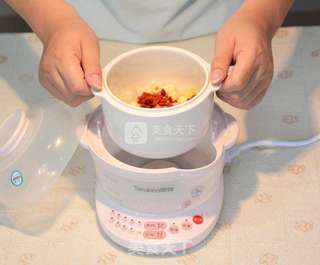 银耳莲子羹的做法步骤:18