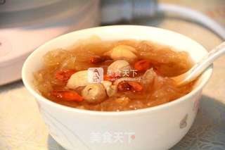银耳莲子羹的做法步骤:46