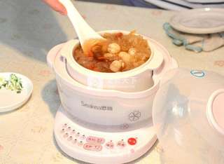 银耳莲子羹的做法步骤:36