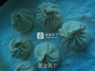 南瓜包子的做法步骤:11