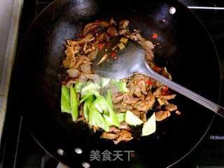 双椒爆鸡胗的做法步骤:6