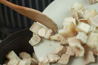 红烧肉一厨作铸铁锅版的做法步骤:2