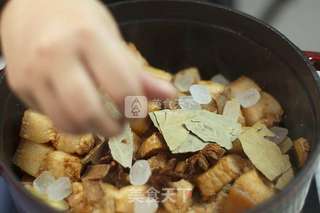 红烧肉一厨作铸铁锅版的做法步骤:4