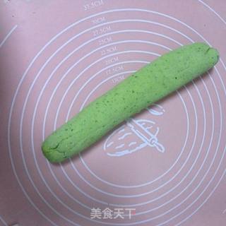豆沙馅柳叶蒸饺的做法步骤:4