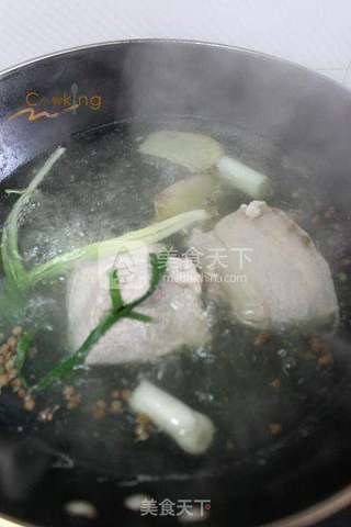 肉烧花菇的做法步骤：1