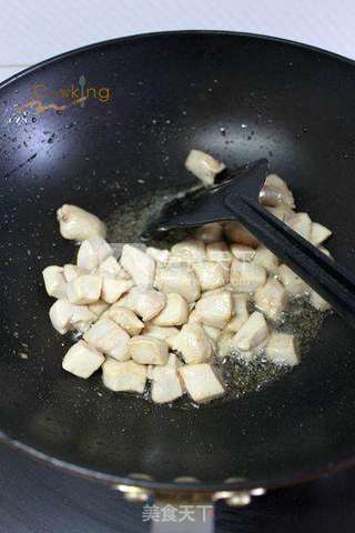 宫保鸡丁的做法步骤:4