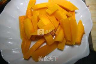 咸蛋黄焗南瓜的做法步骤:3
