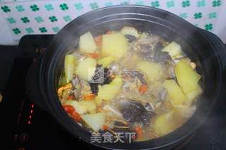 山药排骨枸杞滋补汤的做法步骤:9