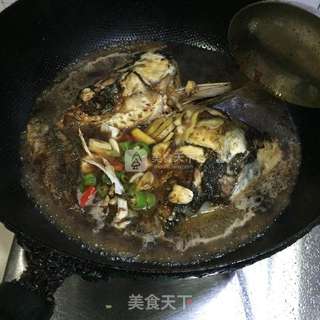 家常红烧鱼头的做法步骤:12